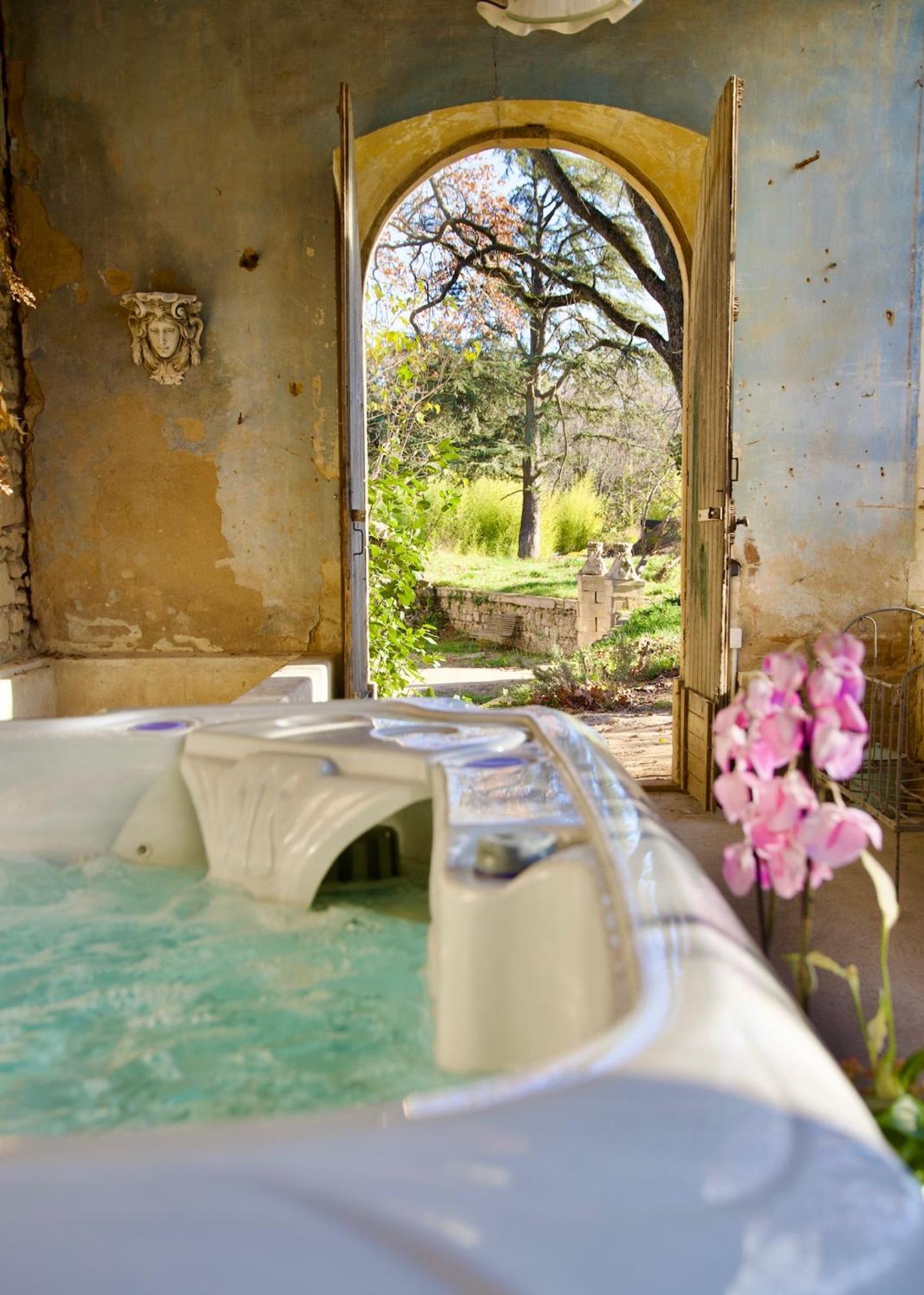 Chambres D'Hotes B&B - Chateau De Sienne Proche Avignon Orange Piscine Riviere Chusclan Dış mekan fotoğraf