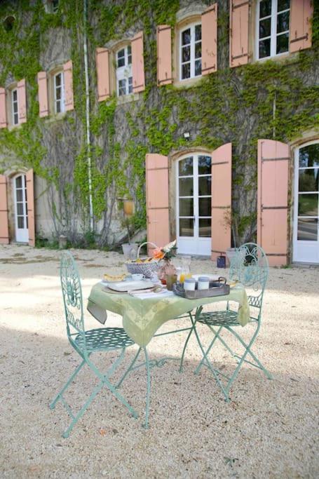 Chambres D'Hotes B&B - Chateau De Sienne Proche Avignon Orange Piscine Riviere Chusclan Dış mekan fotoğraf