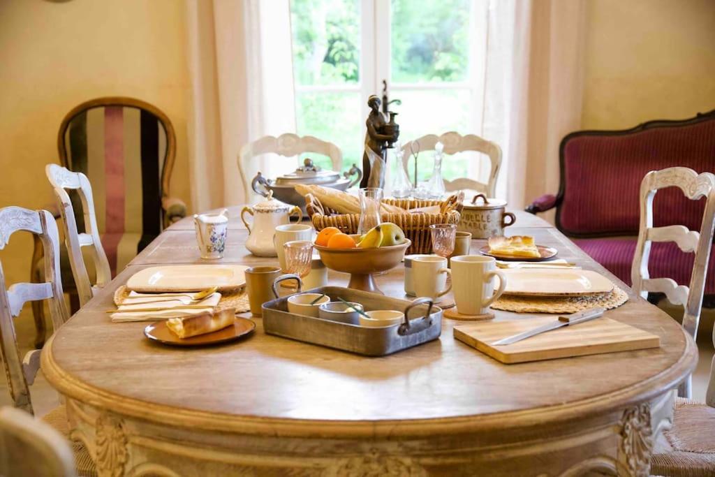 Chambres D'Hotes B&B - Chateau De Sienne Proche Avignon Orange Piscine Riviere Chusclan Dış mekan fotoğraf